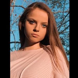 Meet your Posher, Jada